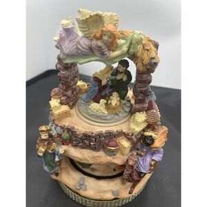 VntgNativity Music Box Rotating Top‎ And Middle Plays "Silent Night " RARE